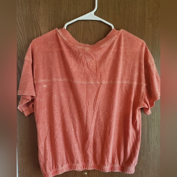 Red Relaxed Crop Short Sleeve Tee - Picture 3 of 3